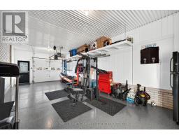 76 SANDERS STREET W - 43