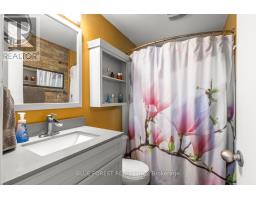 201 MARGARET STREET - 19
