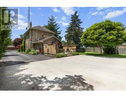 201 MARGARET STREET - 35