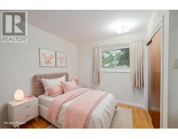 160 WELLESLEY CRESCENT - 10