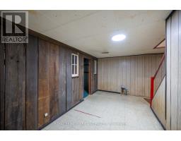 160 WELLESLEY CRESCENT - 14
