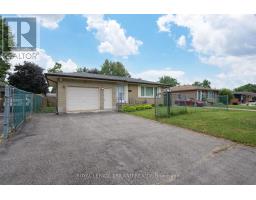 160 WELLESLEY CRESCENT - 2