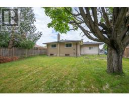 160 WELLESLEY CRESCENT - 21