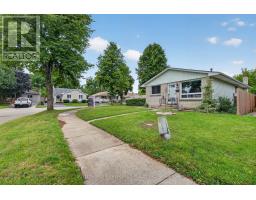 53 RENNY CRESCENT - 1