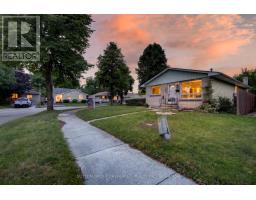 53 RENNY CRESCENT - 2