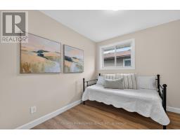 53 RENNY CRESCENT - 26
