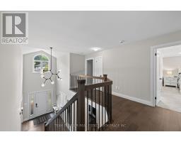 27 CHESTNUT HILL - 35