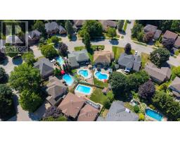 27 CHESTNUT HILL - 50