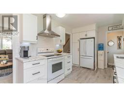 7 STIRLING CRESCENT - 12