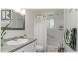 7 STIRLING CRESCENT - 17
