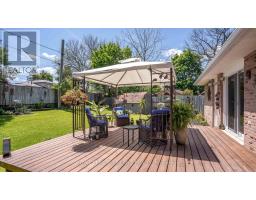 7 STIRLING CRESCENT - 33
