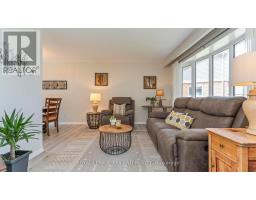 7 STIRLING CRESCENT - 7