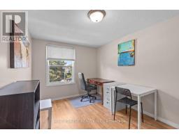 48 ROSAMOND CRESCENT - 23