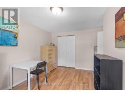 48 ROSAMOND CRESCENT - 24