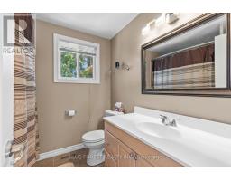 48 ROSAMOND CRESCENT - 25