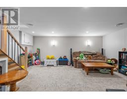 48 ROSAMOND CRESCENT - 28