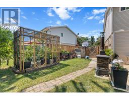 48 ROSAMOND CRESCENT - 37