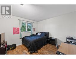 21 - 410 AMBLESIDE DRIVE - 13