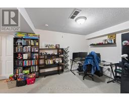 21 - 410 AMBLESIDE DRIVE - 18