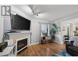 21 - 410 AMBLESIDE DRIVE - 8