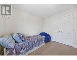 8-7966 FALLON DRIVE - 33