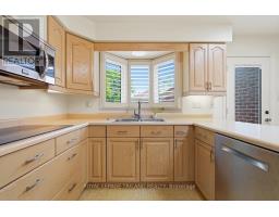 8 - 60 ROSECLIFFE CRESCENT - 13