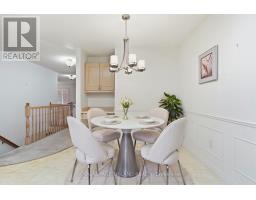 8 - 60 ROSECLIFFE CRESCENT - 14