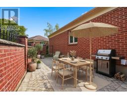 8 - 60 ROSECLIFFE CRESCENT - 15
