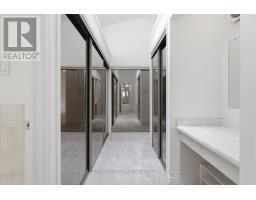 8 - 60 ROSECLIFFE CRESCENT - 18