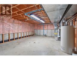 8 - 60 ROSECLIFFE CRESCENT - 31