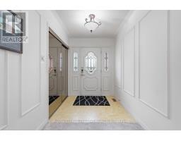 8 - 60 ROSECLIFFE CRESCENT - 4