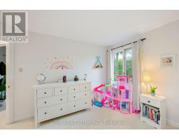 12 - 810 MAITLAND STREET - 24