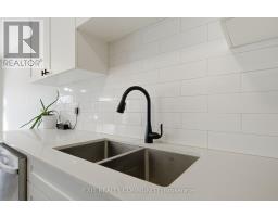 15 - 601 GRENFELL DRIVE - 9