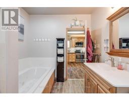 1025 KING STREET - 14