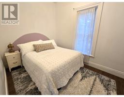 11 MAPLE STREET W - 21