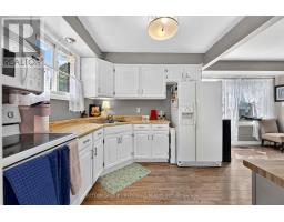 98 SURREY CRESCENT - 10