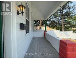 1025 YORK STREET - 5