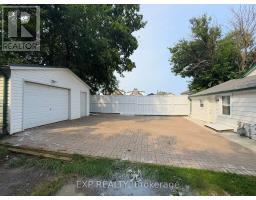 1025 YORK STREET - 6