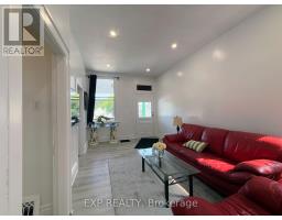 1025 YORK STREET - 9