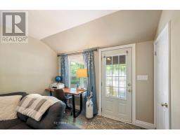 263 ONTARIO STREET S - 15