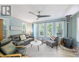 263 ONTARIO STREET S - 6