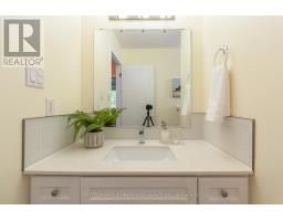 907 BLACKSMITH STREET - 23