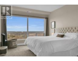 1002 - 260 VILLAGEWALK BOULEVARD - 17