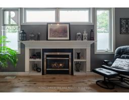 446 SOUTH LEAKSDALE CIRCLE - 11
