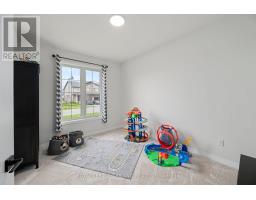 2 EVYLEAN COURT - 23