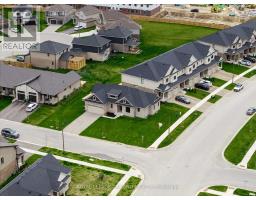 2 EVYLEAN COURT - 34