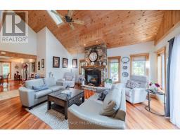 71246 SANDRA STREET N - 18
