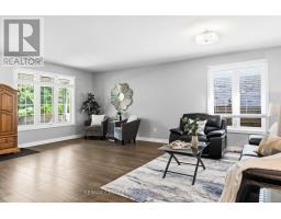 93 MCTAGGART COURT - 11