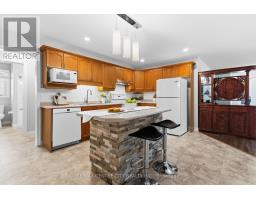 93 MCTAGGART COURT - 15