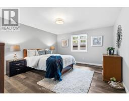 93 MCTAGGART COURT - 22